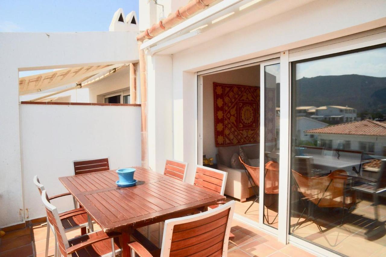 Beachfront Duplex With Terrace And Sea Views - كاذاكيس المظهر الخارجي الصورة