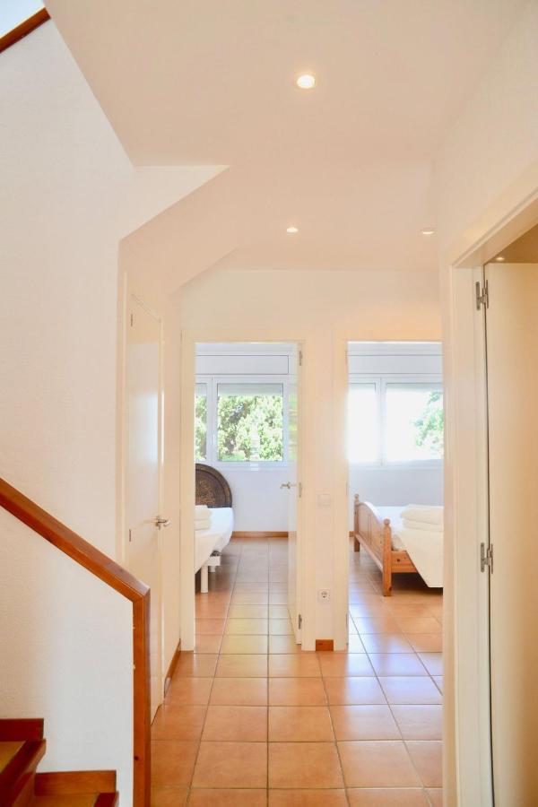 Beachfront Duplex With Terrace And Sea Views - كاذاكيس المظهر الخارجي الصورة